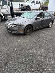 2010 Ford Fusion SE - Exterior Front Left Corner Image